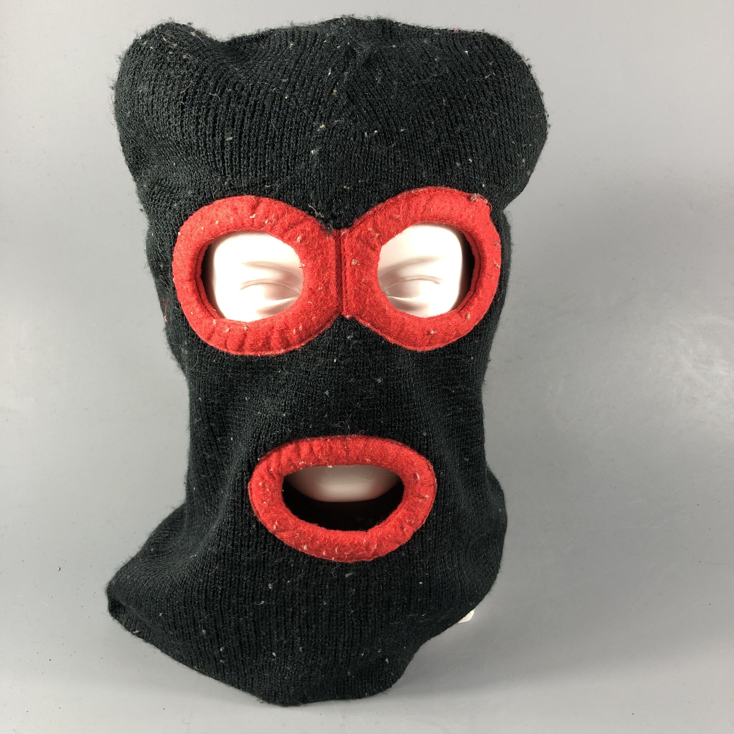 Vintage Black Robbers Balaclava Beanie Snowcap Snow Hat B602 Size ONE SIZE - 1 Thumbnail