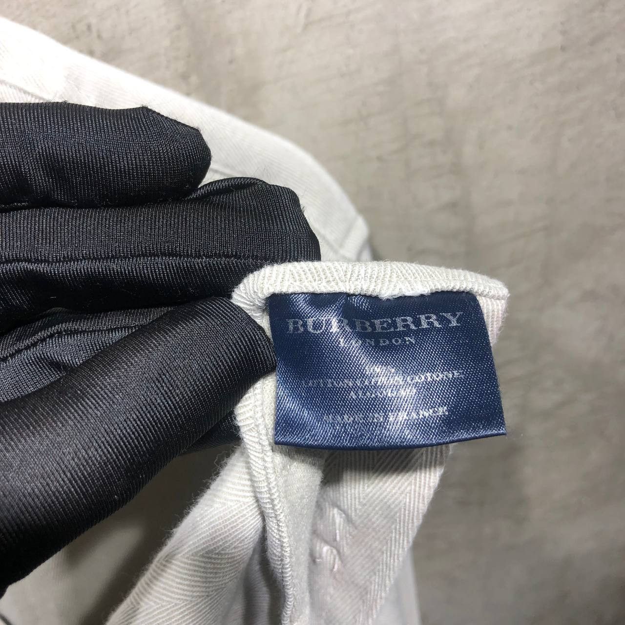 Burberry Burberry Small logo button down long sleeves Size US L / EU 52-54 / 3 - 11 Thumbnail