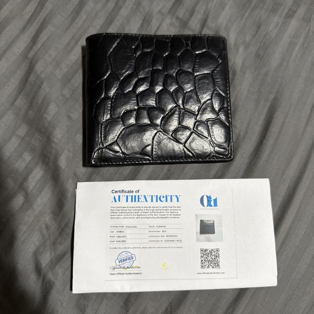 Valentino Valentino Black Gator Print Size ONE SIZE - 1 Thumbnail