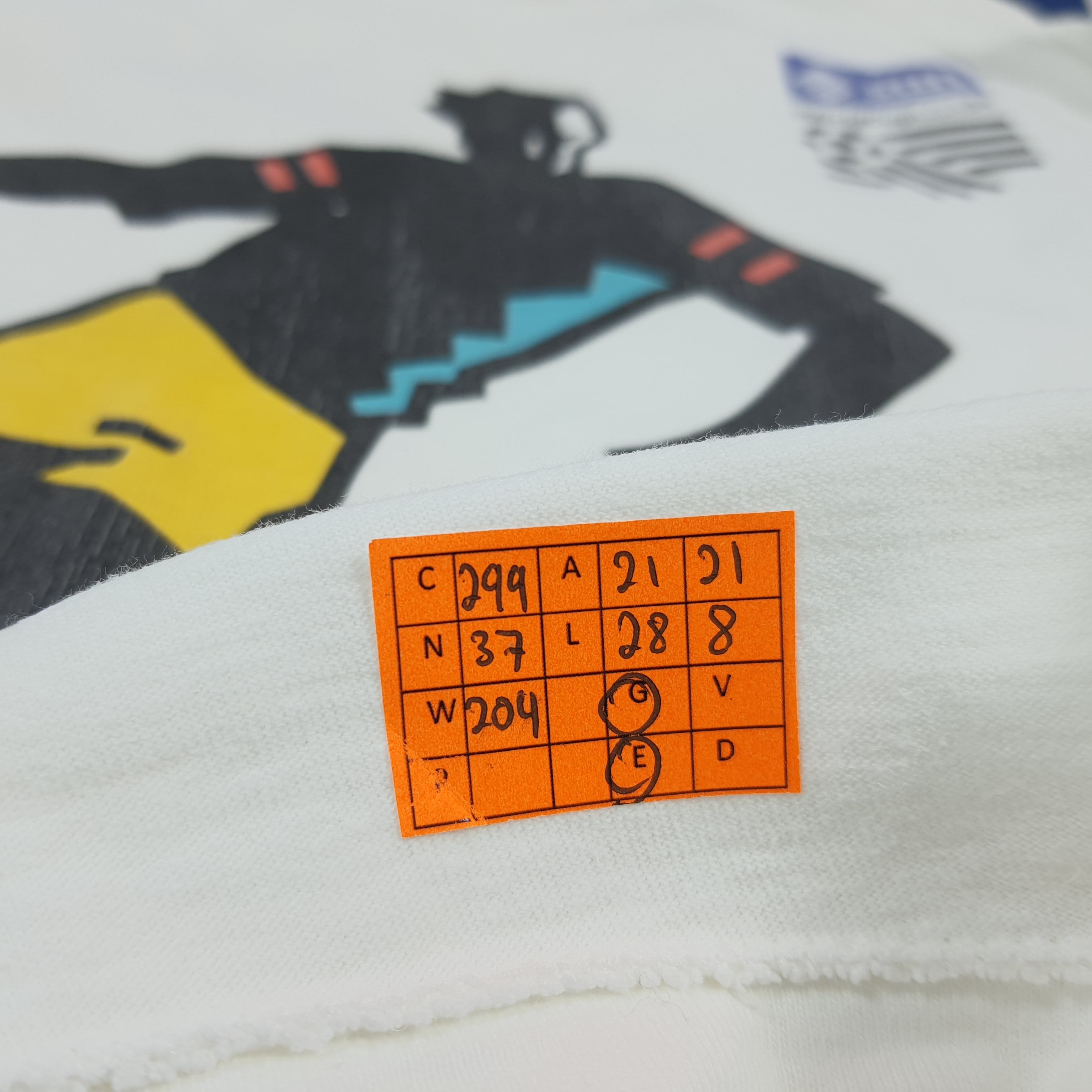 Hanes Vintage 90s World Cup USA 94 Soccer Tshirt C299N37 Size US L / EU 52-54 / 3 - 11 Thumbnail