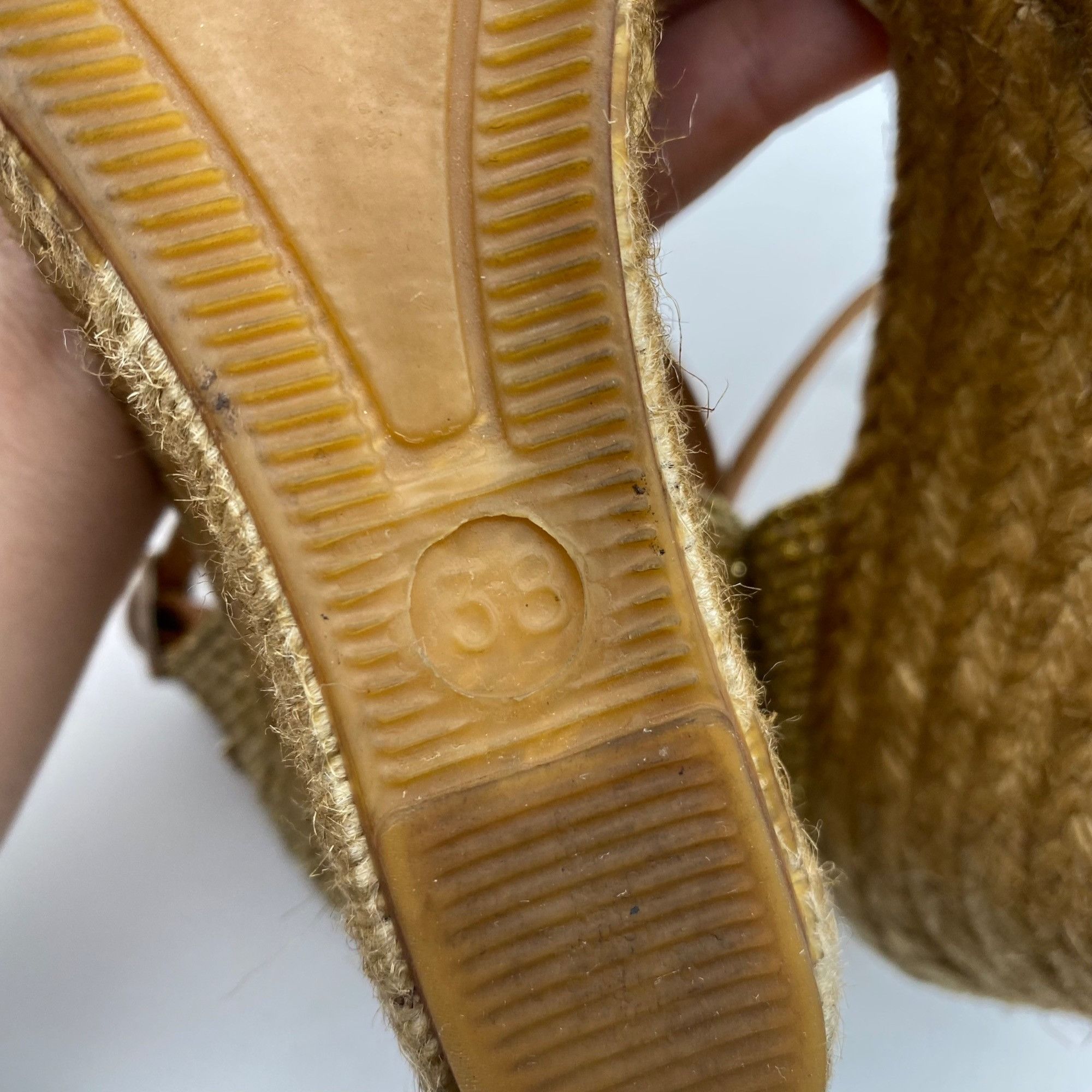Kurt Geiger Kurt Geiger London Monty White/Gold wedge heel espadrilles W Size US 8 / IT 38 - 9 Thumbnail