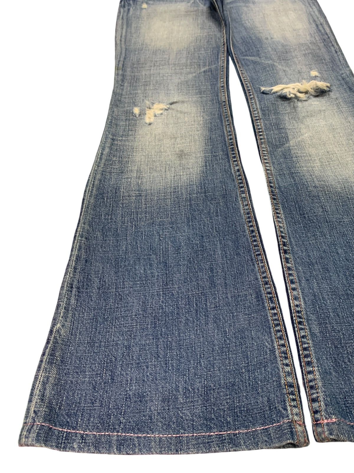 Hysteric Glamour × Japanese Brand Vintage Japanese Brand Faded Wash Distressed Flare Jeans Size 28" / US 6 / IT 42 - 6 Thumbnail