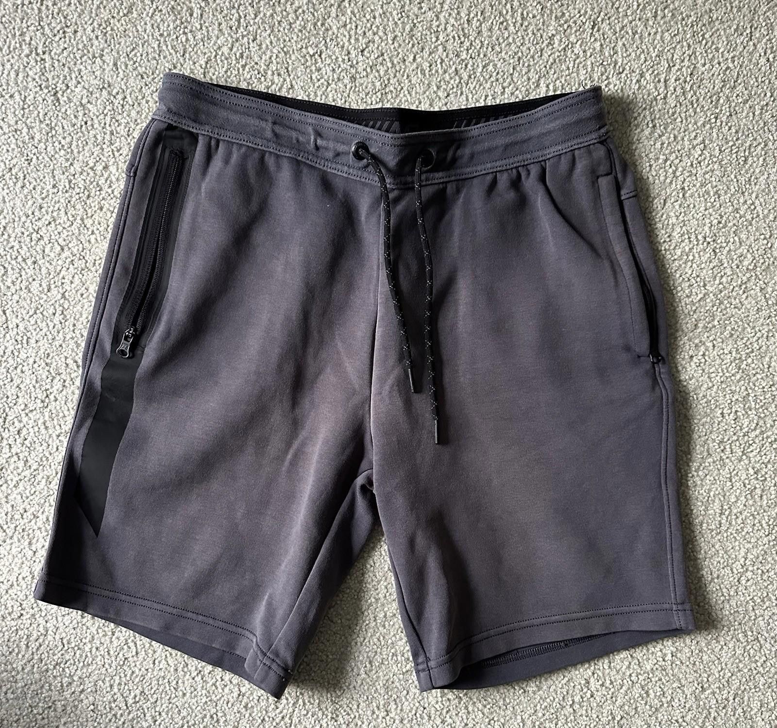American Eagle Outfitters American Eagle Flex Shorts Zipper Pocket Men’s Size M Size US 32 / EU 48 - 1 Thumbnail