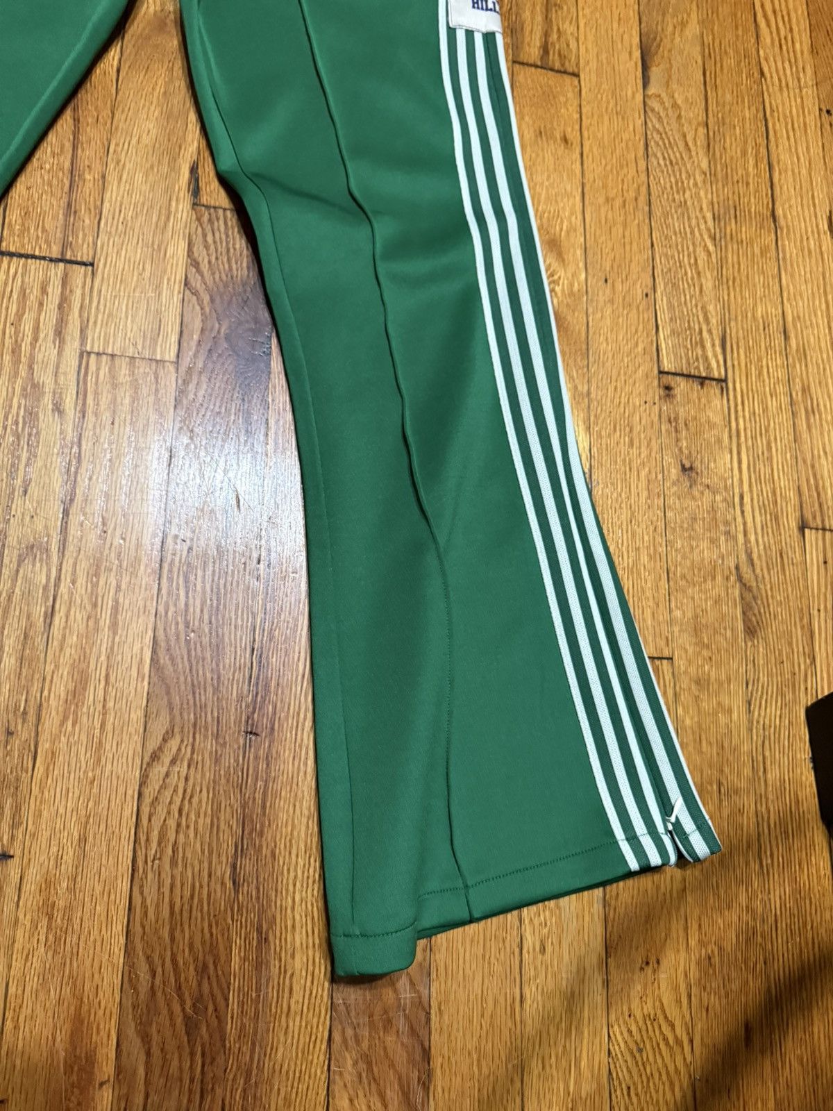 The GV Gallery The Gv Gallery Raspberry Hills Leon Sweatpants Size Small Size US 32 / EU 48 - 5 Thumbnail