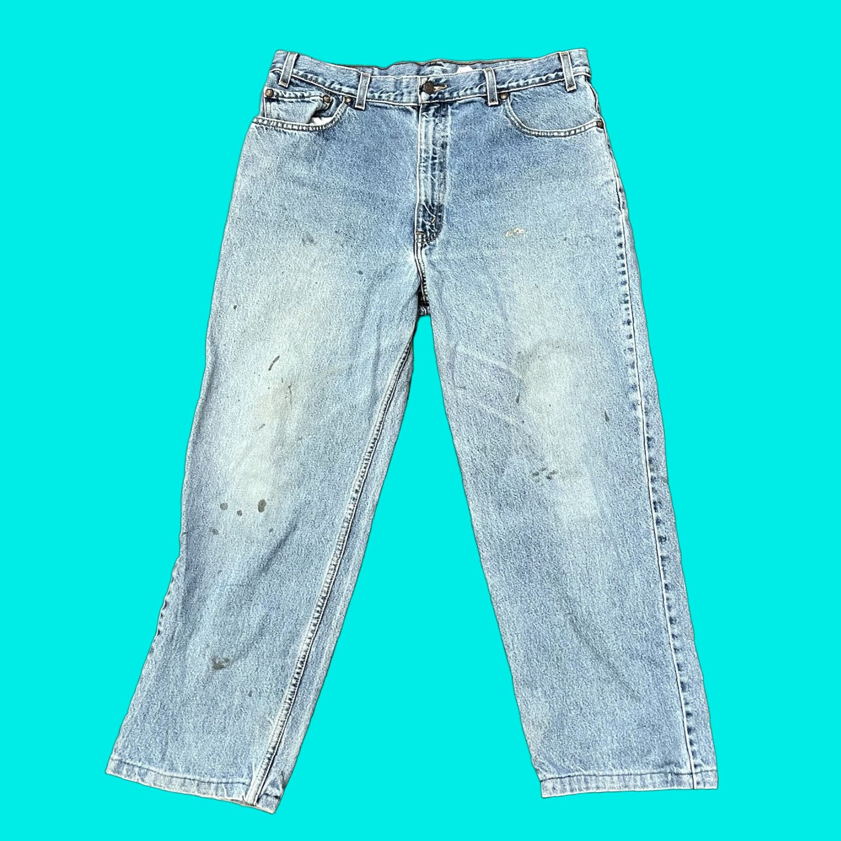 Levi's VINTAGE Levi's 540 Jeans Mens 36x26 Blue Relaxed Denim Light Wash Distressed Retro Size US 36 / EU 52 - 1 Thumbnail