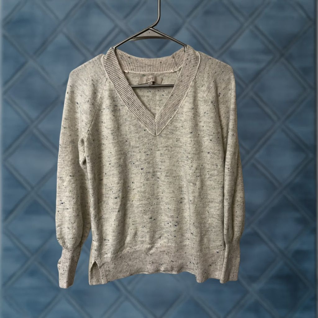 Loft LOFT Gray Speckled Knit Pullover Sweater Stretch V-Neck Long Sleeve XS Size XS / US 0-2 / IT 36-38 - 1 Thumbnail