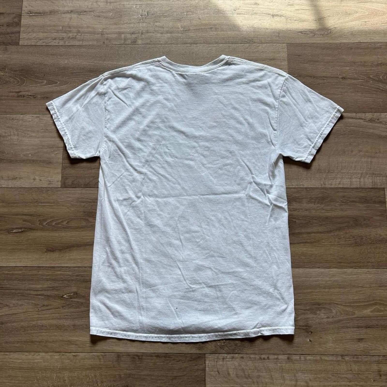 Other Vintage y2k Anime Spot Graphic t shirt size M Size US M / EU 48-50 / 2 - 3 Thumbnail