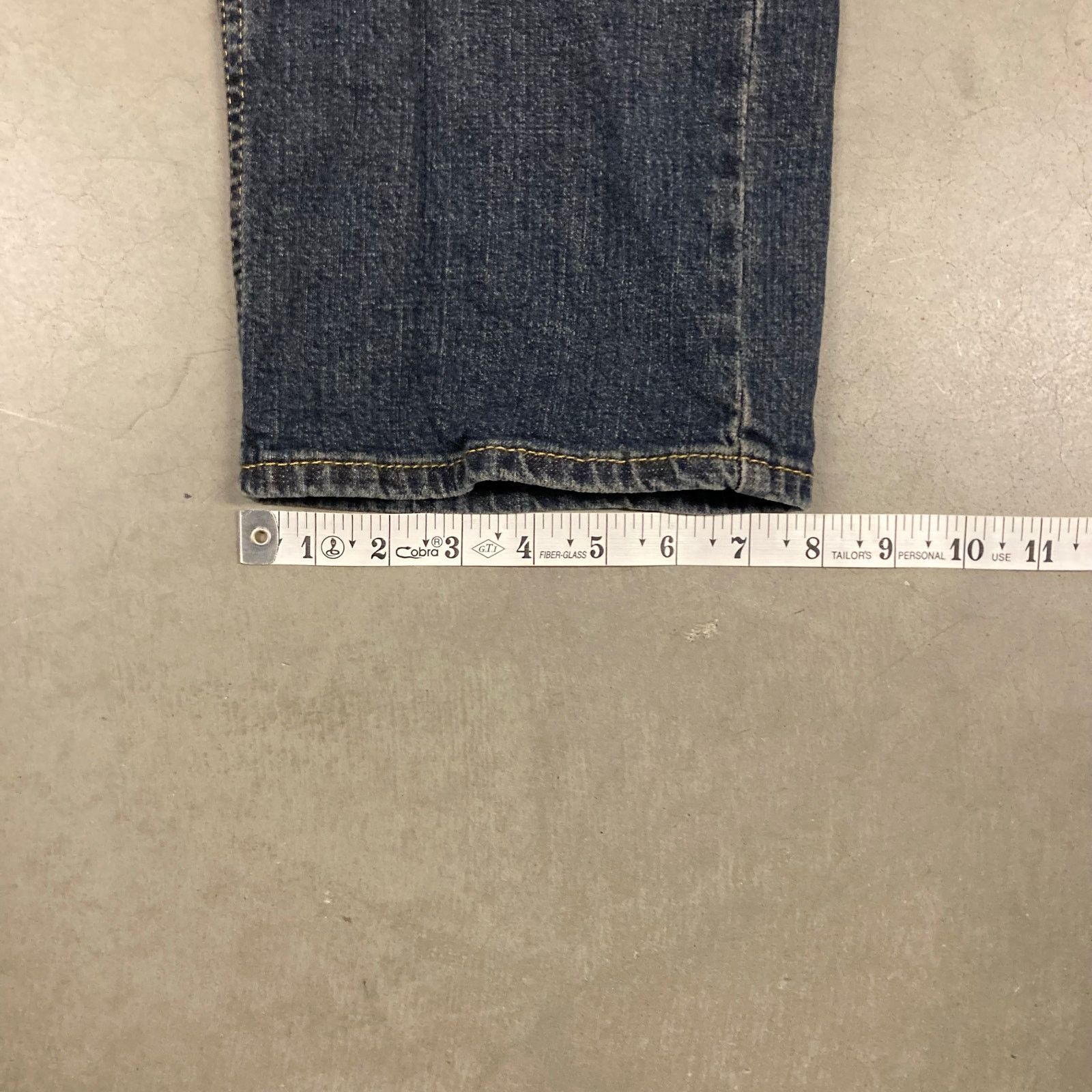Levi's × Vintage Y2K relaxed faded Levi’s Jeans 30x32 Size US 30 / EU 46 - 4 Thumbnail