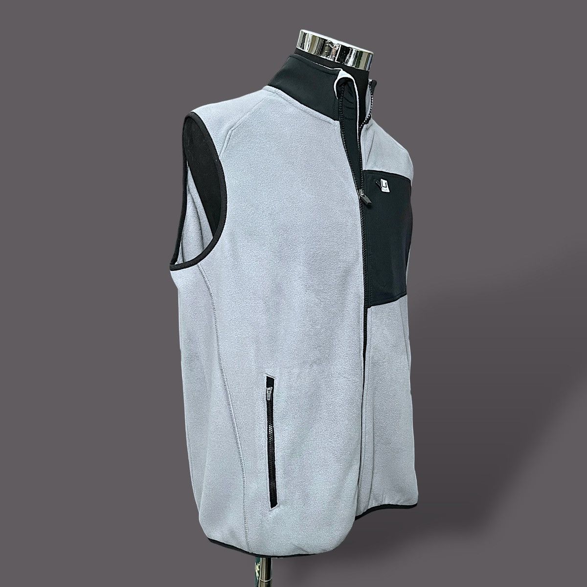 Other Huk Men’s Coastline Fleece Grey Black Vest Sz L Size US L / EU 52-54 / 3 - 7 Thumbnail