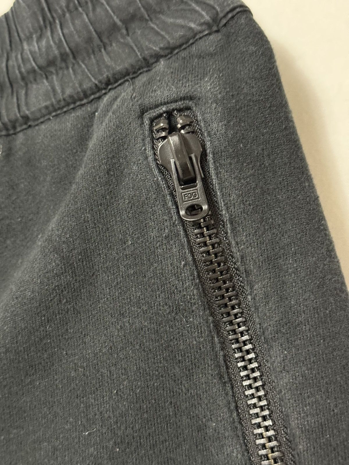 Fear of God FOG Fear of God Essentials Drawstring OG Shorts SZ S Black🔥 Size US 32 / EU 48 - 3 Thumbnail