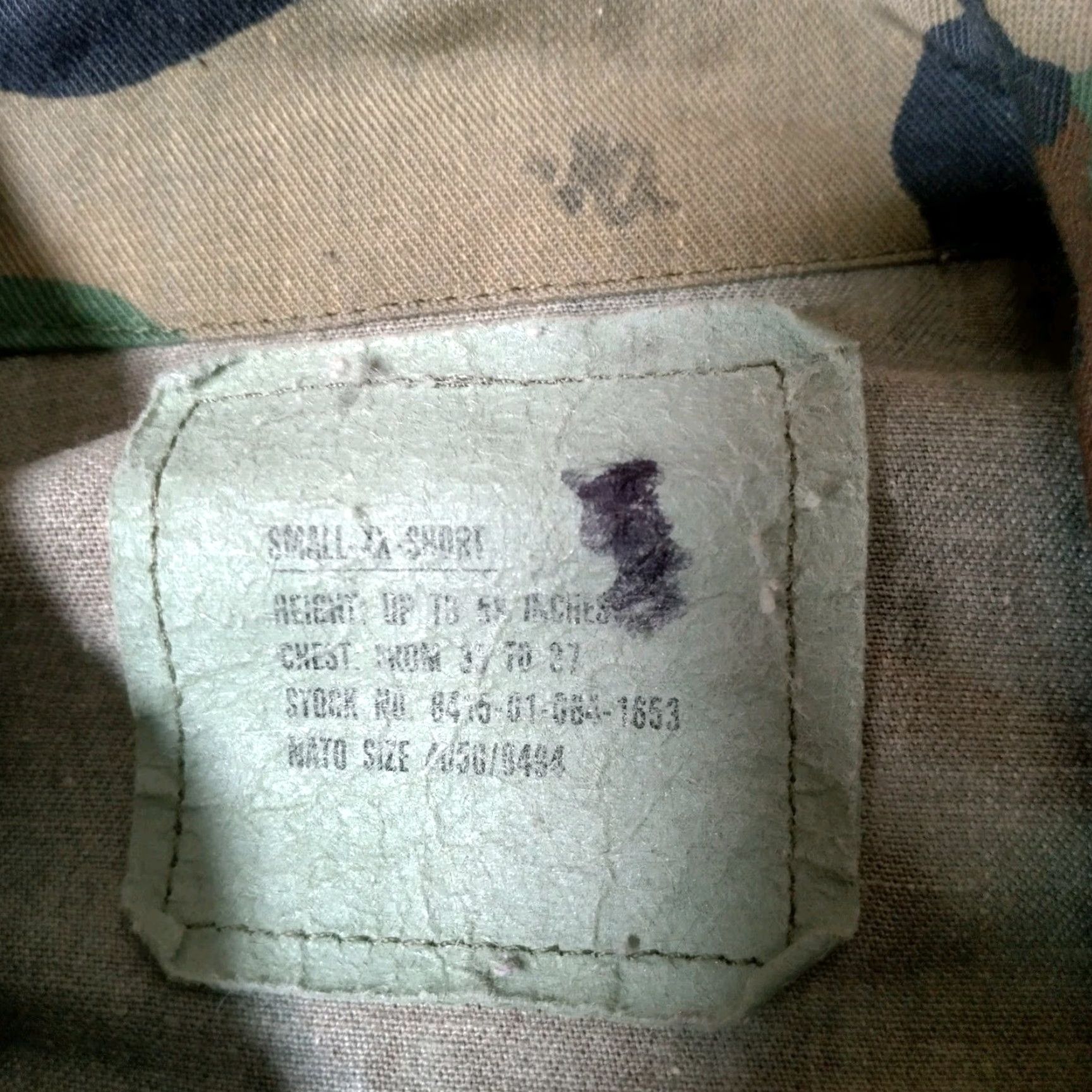 Vintage VINTAGE US ARMY Jacket Camouflage Short Wooldland Distressed Button Cargo Pockets Military CW US Army Patch Small Short Mens Jacket Size US 29 - 4 Thumbnail