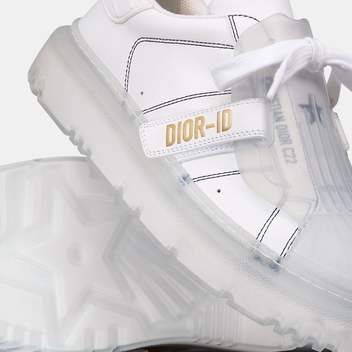 o1bcso1str0524 Sneaker in White