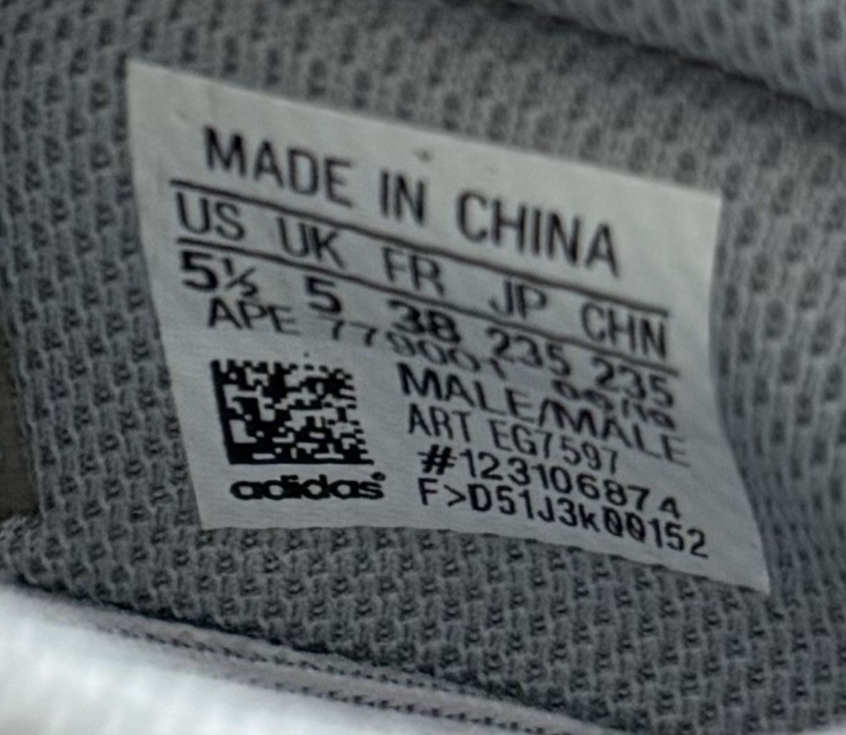 Yeezy Yeezy Boost 700 V2 Gray – Men’s 5.5 (Worn Once) Size US 5.5 / EU 38 - 6 Thumbnail