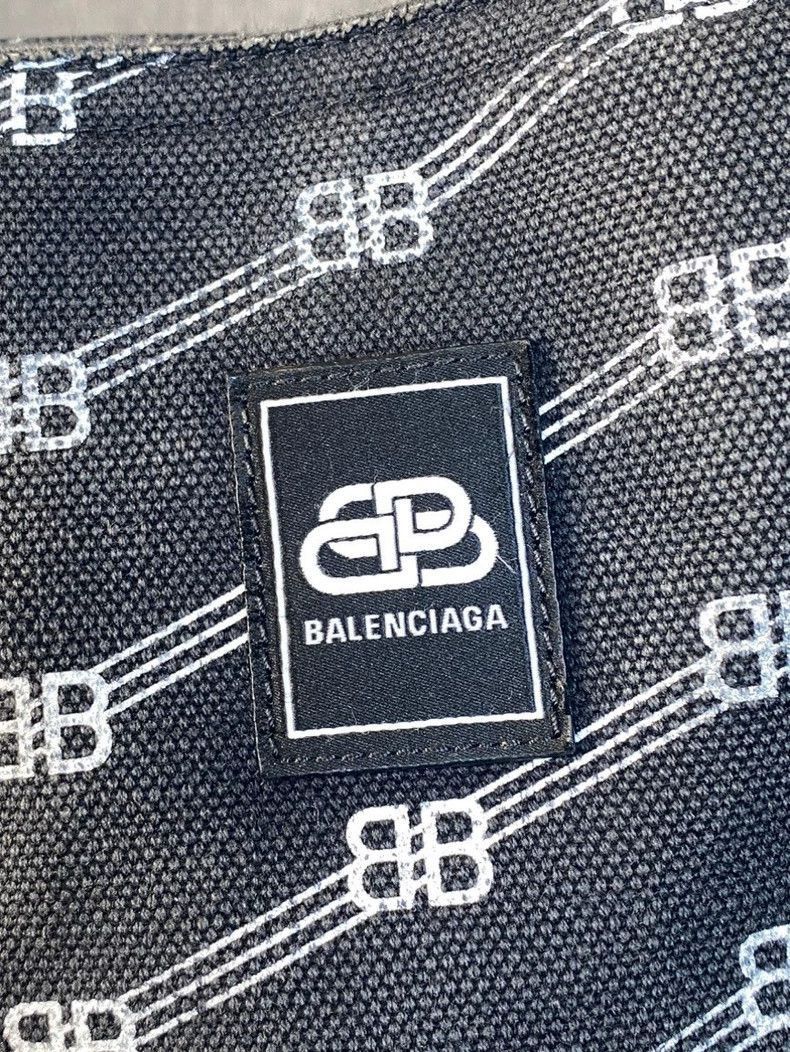 Balenciaga Balenciaga Logo Design Fabric Tote Bag-2505 Size ONE SIZE - 7 Thumbnail