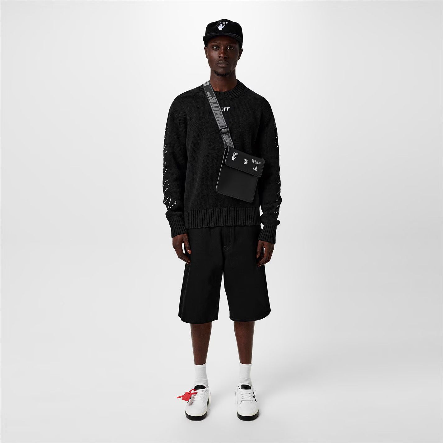Off-White o1g2r1mq0326 Quarter Crew Neck Jumper in Black Size US L / EU 52-54 / 3 - 3 Thumbnail