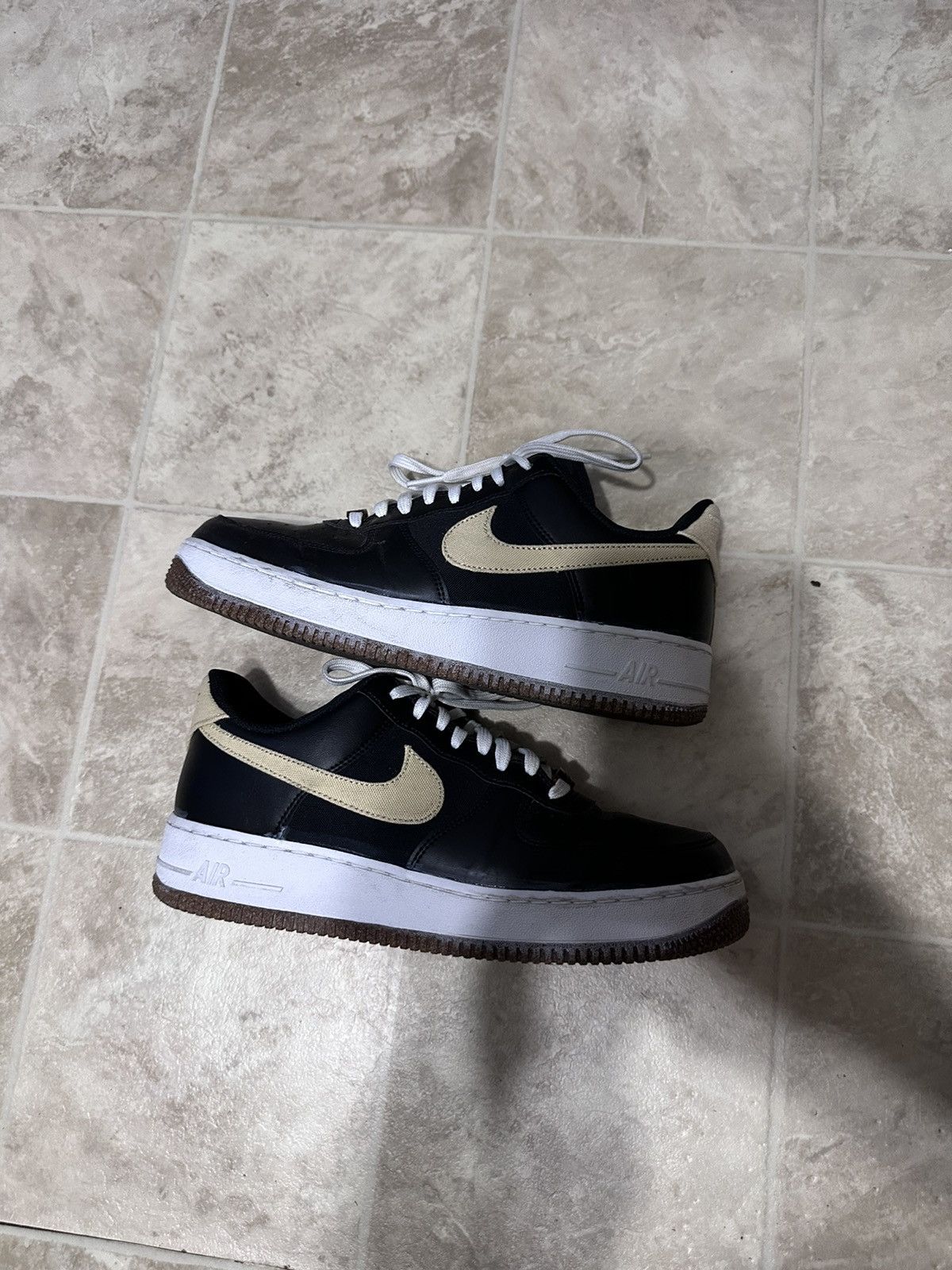 Nike Air Force 1 Low '07 LV8 Pomegranate