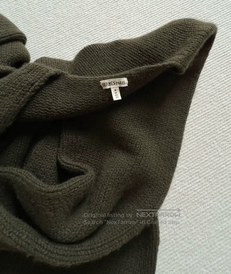 Hermes Hermes Deep V Large V Cashmere Sweater Size XS / US 0-2 / IT 36-38 - 6 Thumbnail