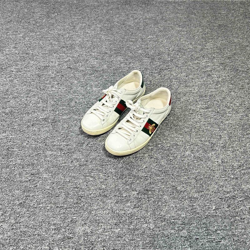Gucci Gucci Ace Embroidered Fashion Sneakers for Women 0079 Size US 8 / IT 38 - 1 Thumbnail