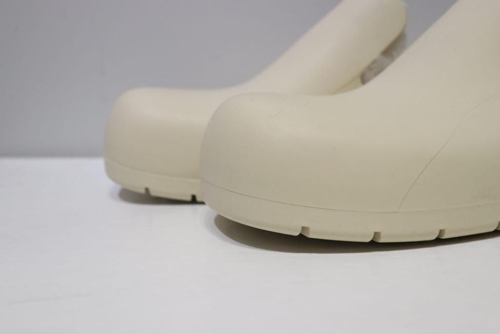 Bottega Veneta o1rshd / Puddle Shearling Cozy Low Top Shoes in Sea Salt Size US 11 / EU 44 - 11 Thumbnail