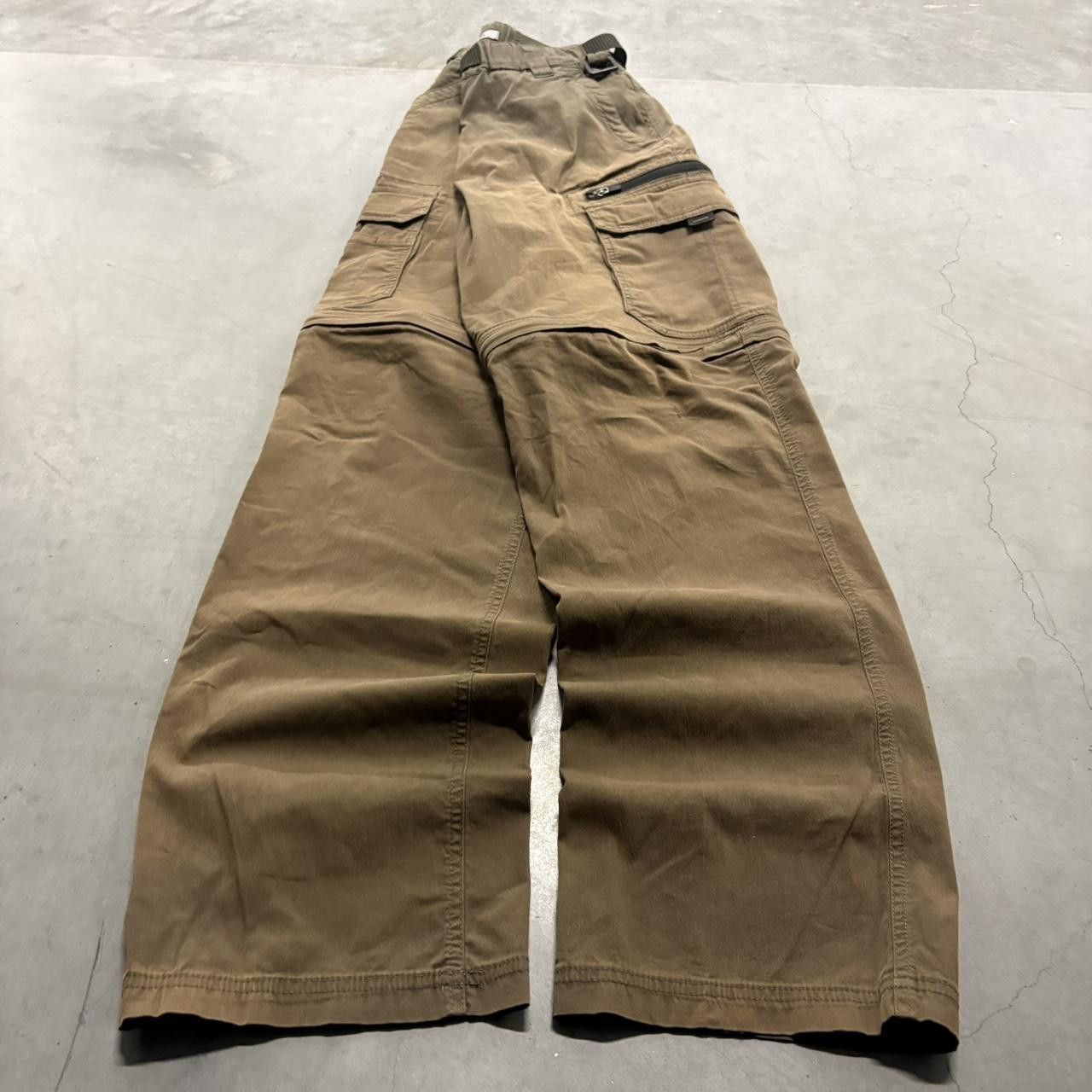 Vintage Crazy Vintage Y2K/2000s Baggy Brown Sunfaded Cargo Pants That Can Unzip Into Cargo Shorts with Built in Belt! Size US 34 / EU 50 - 1 Thumbnail