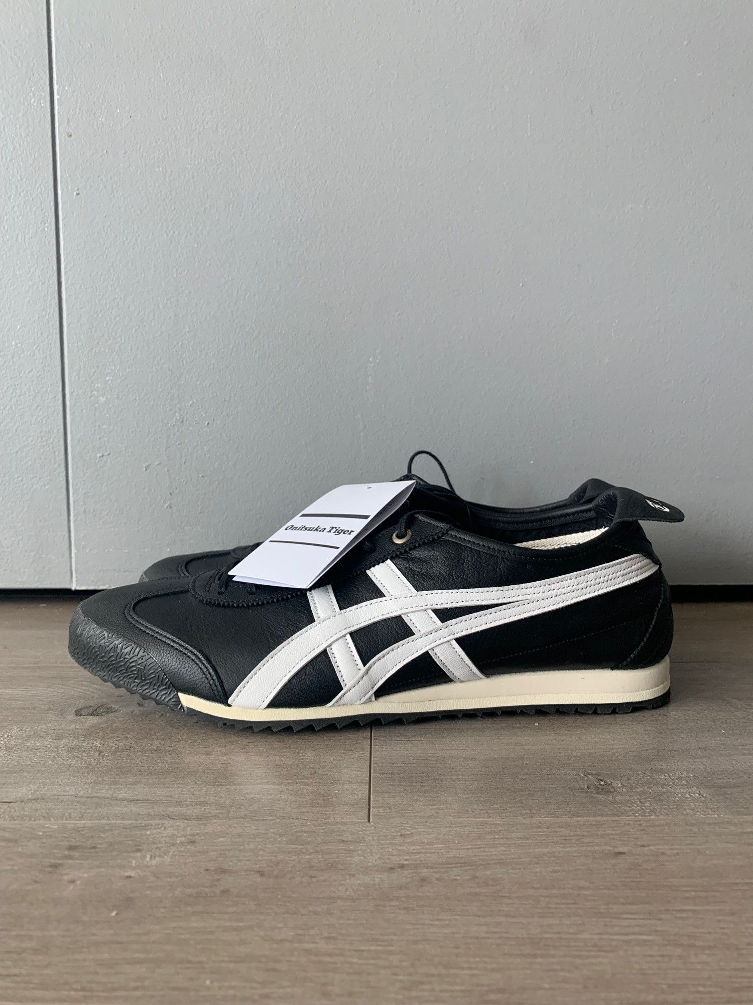 Onitsuka Tiger 2025 Onitsuka Tiger Mexico 66 SD White Black Sneakers Size US 10.5 / EU 43-44 - 1 Thumbnail