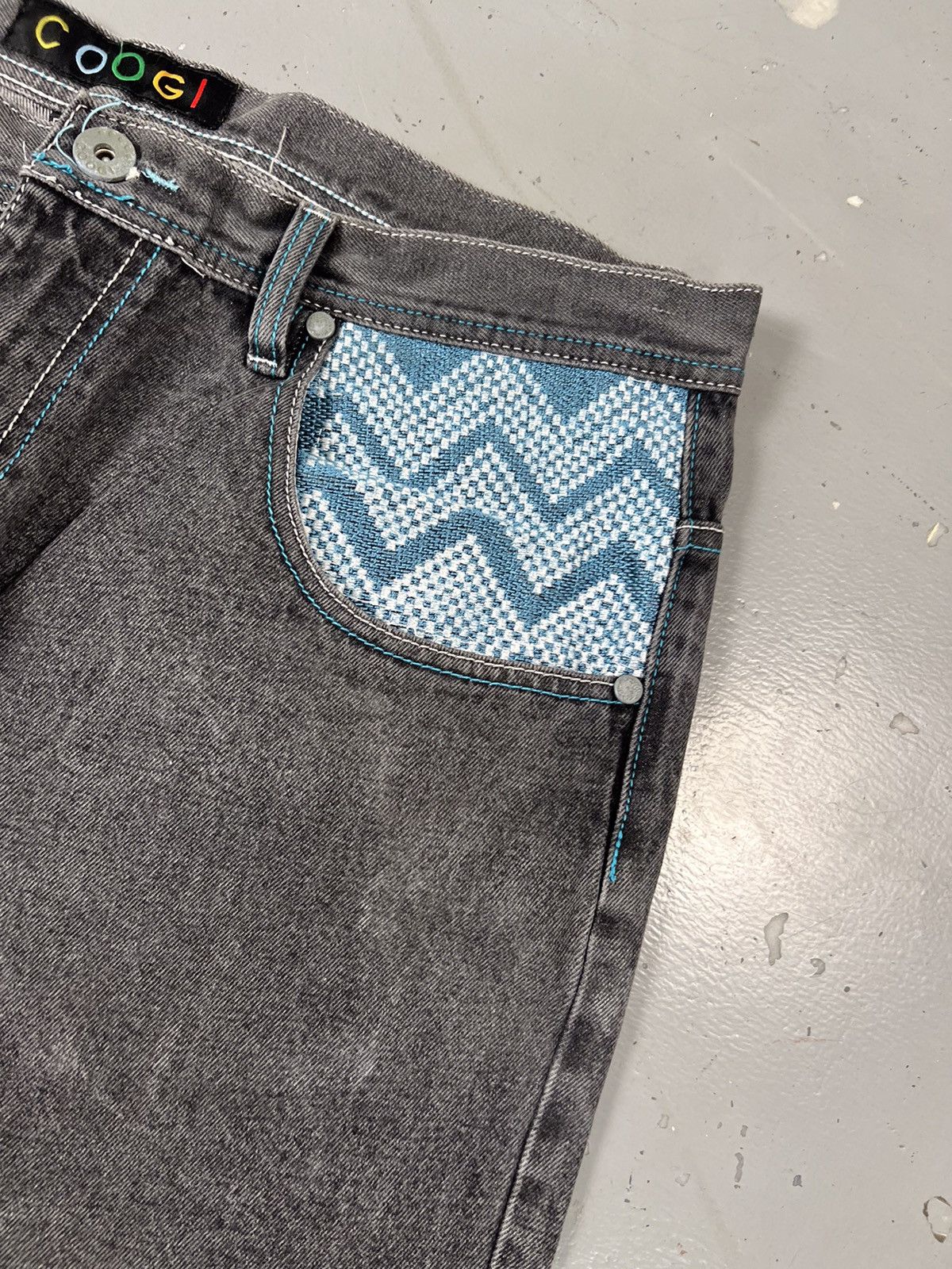 Coogi × Vintage Vintage Coogi embroidered denim short Size US 39 - 4 Thumbnail