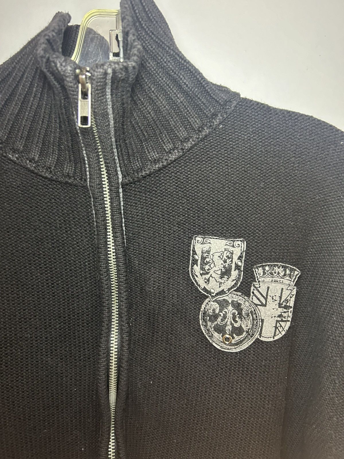 Guess Vintage Guess Jeans USA gothic crest knit turtleneck Size US XL / EU 56 / 4 - 8 Thumbnail