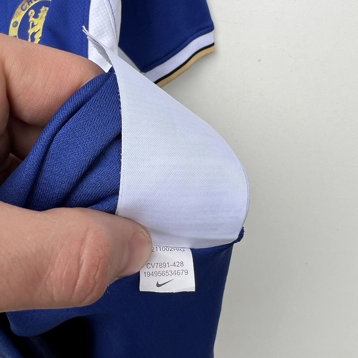 Chelsea Soccer FC Chelsea soccer jersey football t shirt (fake) Size US M / EU 48-50 / 2 - 8 Thumbnail