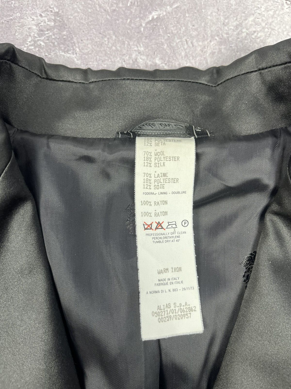 Versace Gianni Versace Wool/Silk Womens Vintage Suit Jacket Skirt Size M / US 6-8 / IT 42-44 - 9 Thumbnail