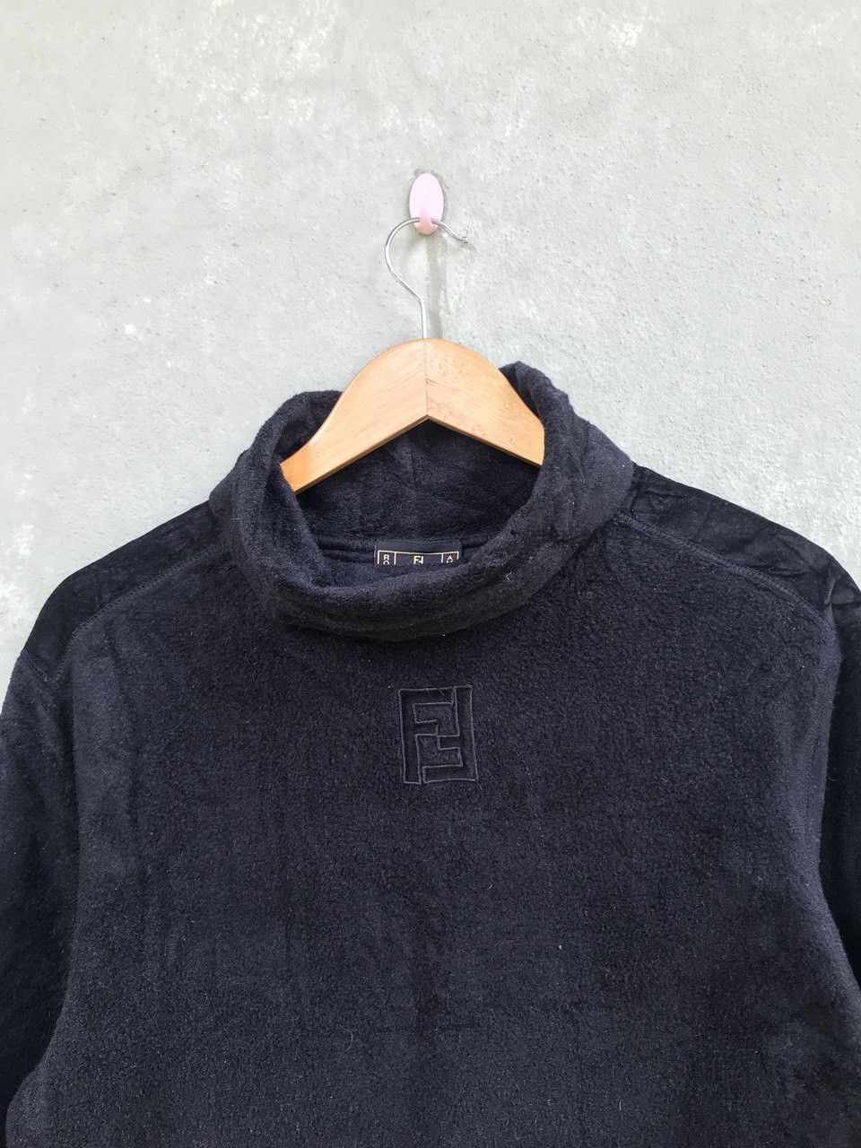 Fendi FENDI FLEECE PULLOVER SWEATSHIRT Size US M / EU 48-50 / 2 - 2 Thumbnail