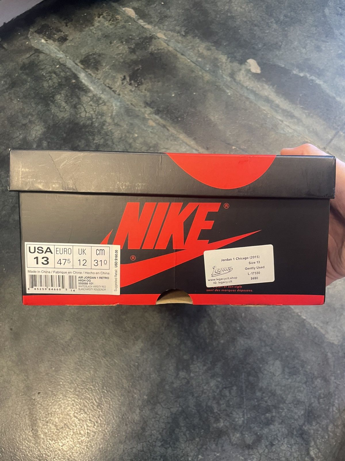 Nike Jordan 1 High Chicago (2015) Size US 13 / EU 46 - 7 Thumbnail