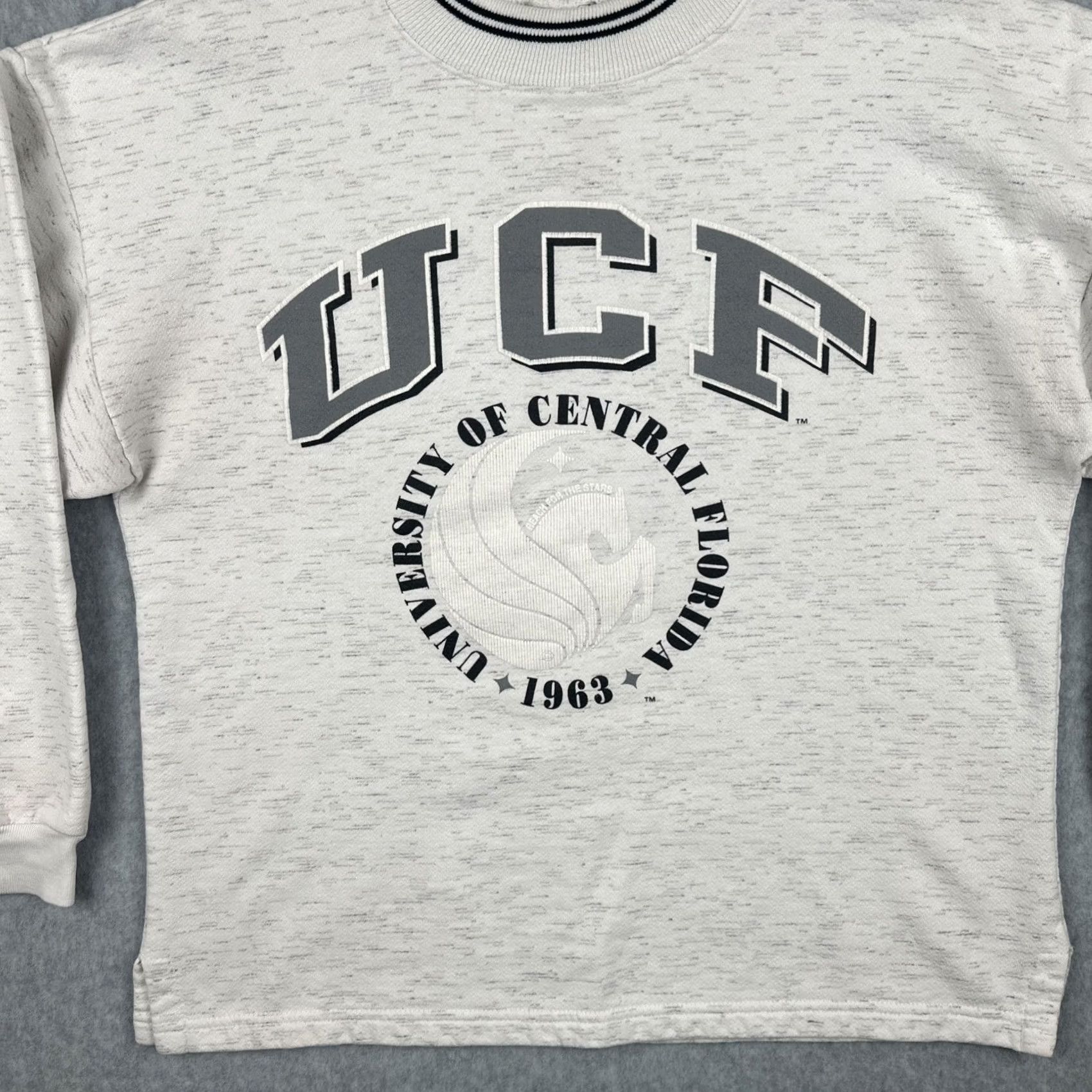 Vintage VINTAGE UCF Sweatshirt M Crew Neck 90s Graphic Print Gray Mens Size US M / EU 48-50 / 2 - 4 Thumbnail
