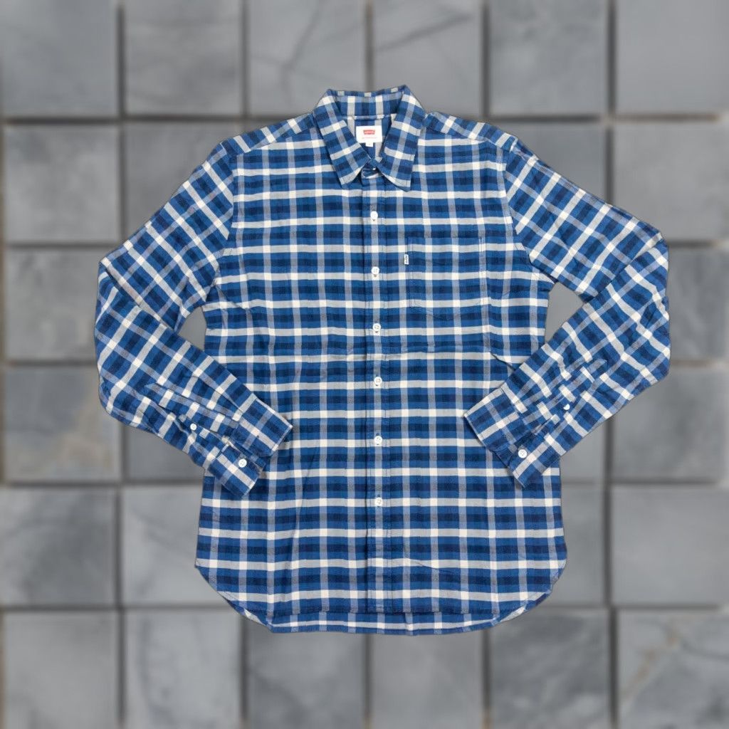Levi's VINTAGE Levi's Men's Oxford Shirt Long Sleeve Button Up Plaid Cotton Casual Workwear Size US M / EU 48-50 / 2 - 1 Thumbnail