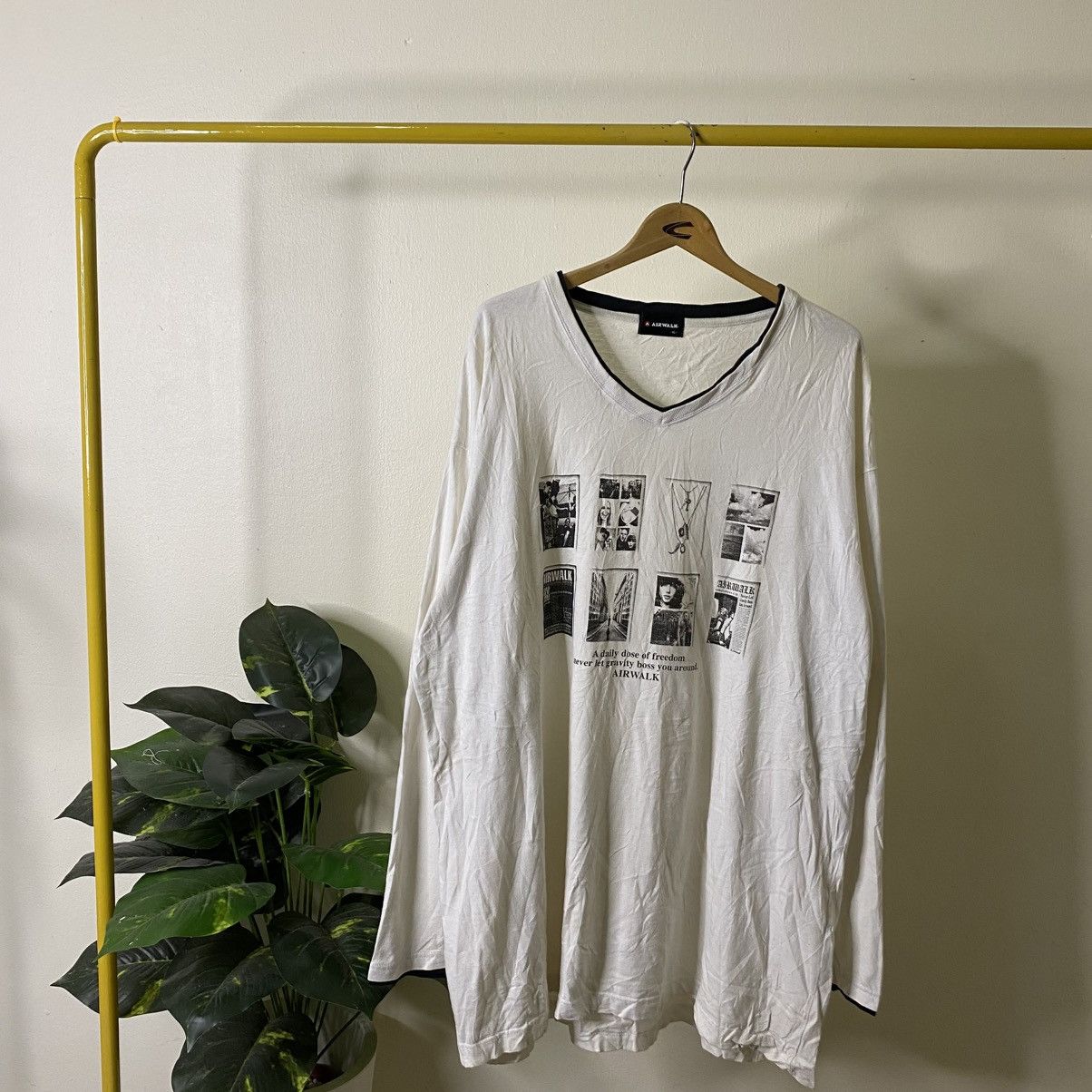 Airwalk Vintage Y2K Airwalk Skateboard Double Layer LS T Shirt Size US XXL / EU 58 / 5 - 1 Thumbnail