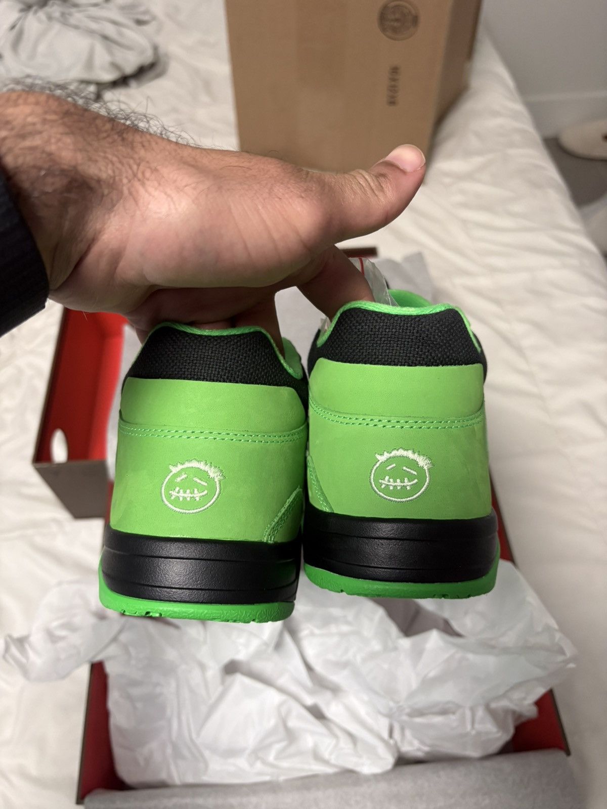 Nike × Travis Scott Travis Scott Green Spark Size US 11 / EU 44 - 7 Thumbnail