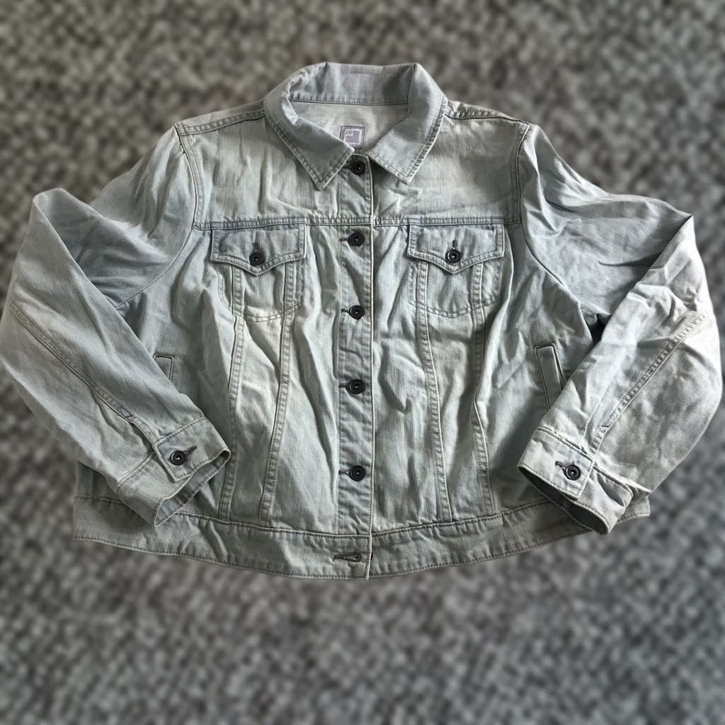 Denime VINTAGE J. C. Penney Denim Trucker Jacket Light Wash Womens 3X Blue Short Sleeve Button-Down Jean Jacket Womens Mens? Size XXL / US 16-18 / IT 52-54 - 1 Thumbnail