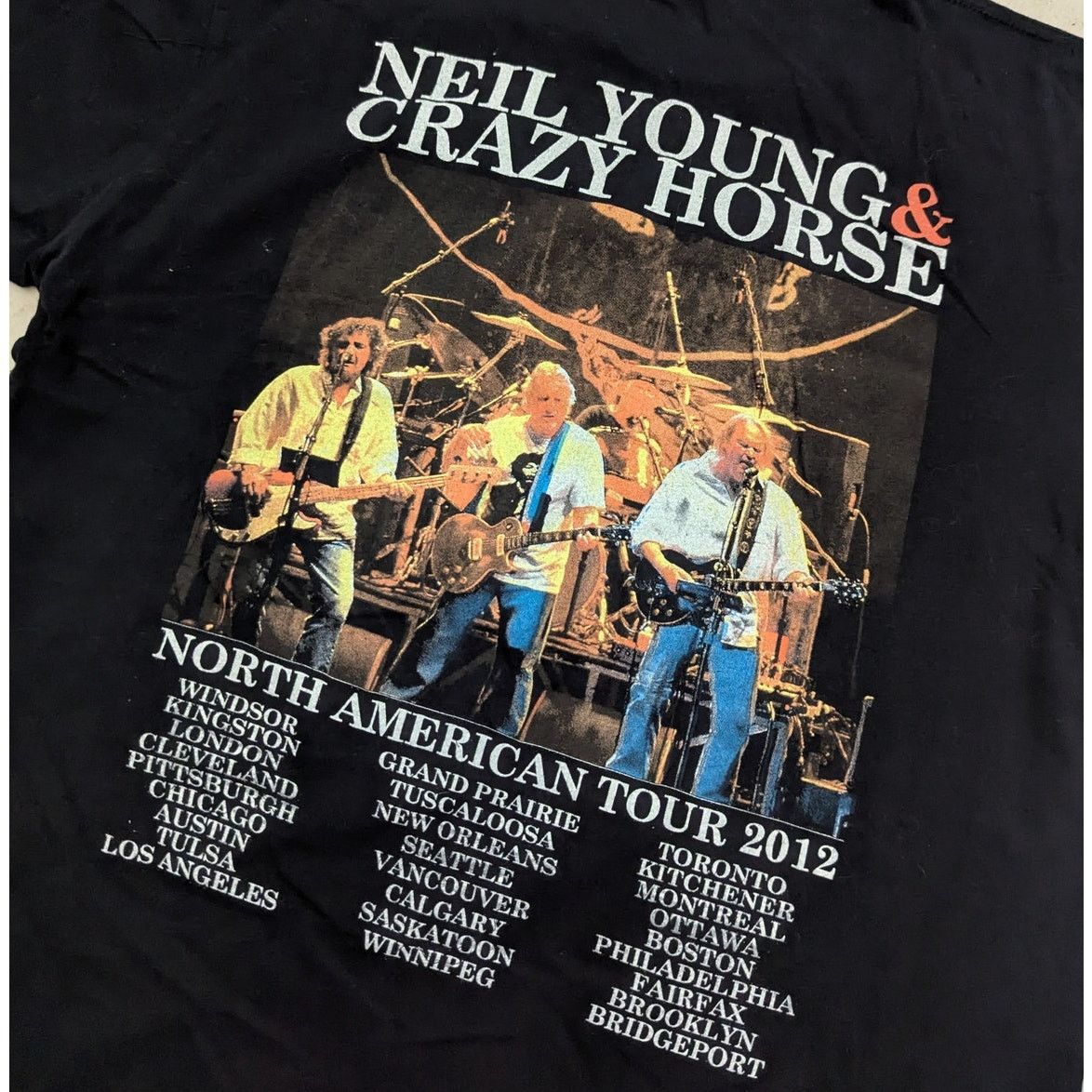 Band Tees 2012 Neil Young & Crazy Horse parking lot t-shirt Size US L / EU 52-54 / 3 - 2 Thumbnail