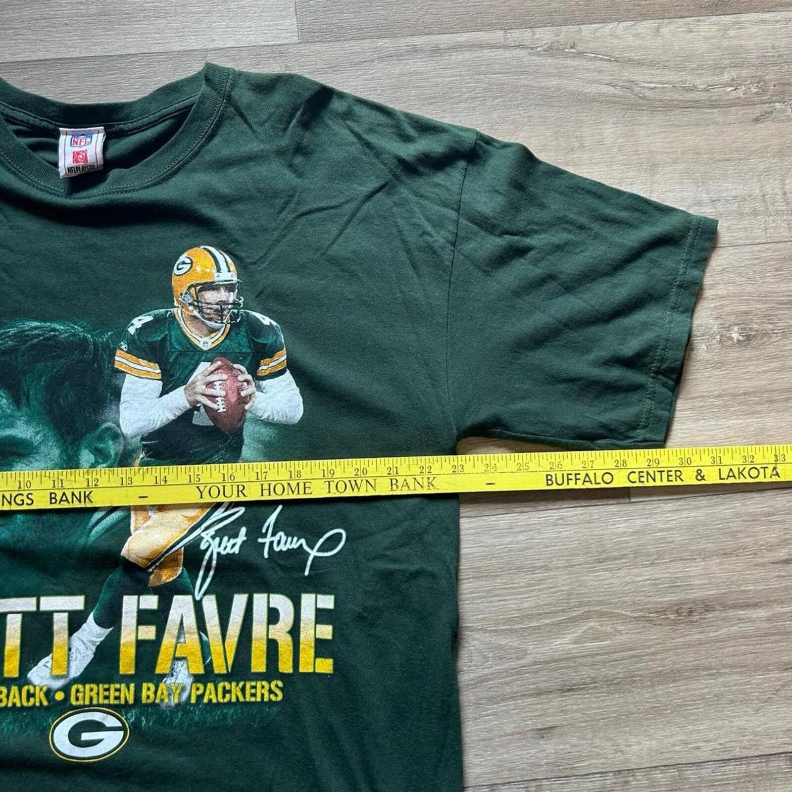 NFL Vintage 90’s Brett Favre Packers NFL green t-shirt size L Size US L / EU 52-54 / 3 - 5 Thumbnail