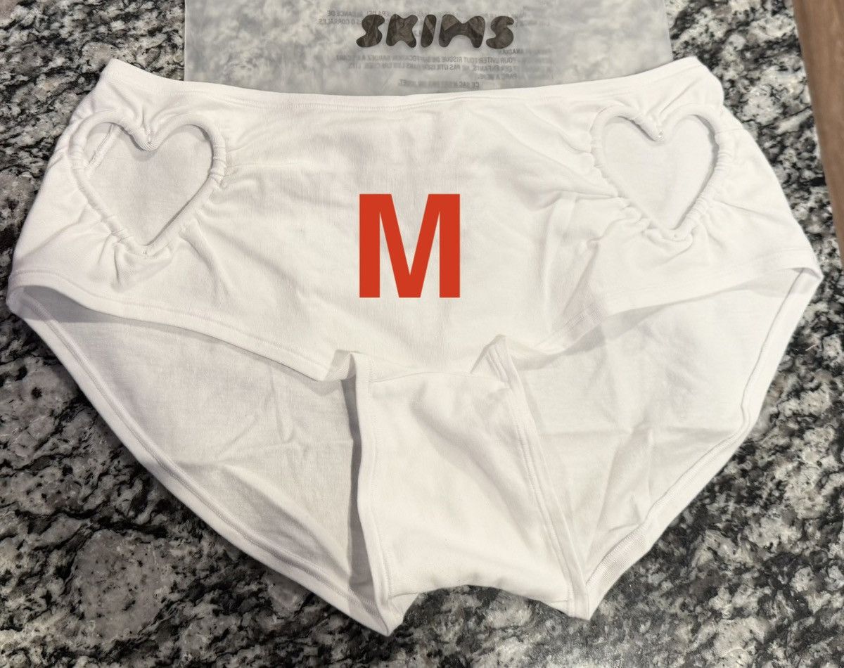 Kim Kardashian × SKIMS Skims Cotton Jersey Heart Hipster Snow White Medium Size 30" / US 8 / IT 44 - 1 Thumbnail