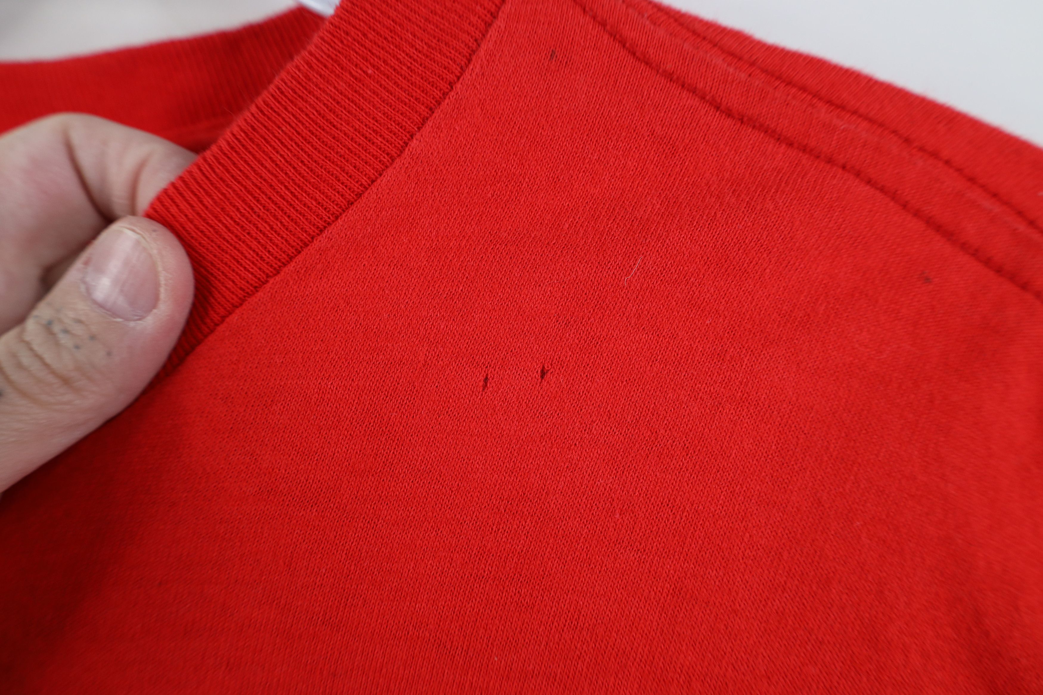 Vintage Vintage 90s Red Wings Hockey Short Sleeve T-Shirt USA Size US L / EU 52-54 / 3 - 7 Thumbnail