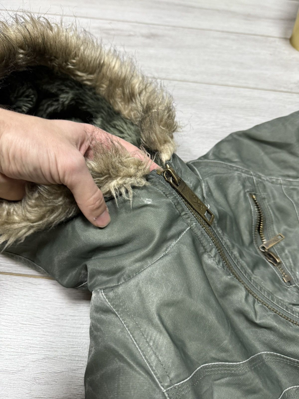 Vintage Alaska bomber jacket zip fur vintage avant garde Size S / US 4 / IT 40 - 10 Thumbnail