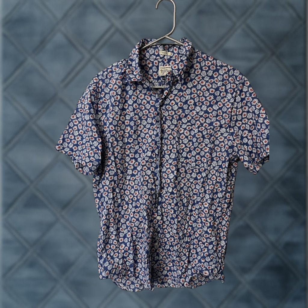 J.Crew J. Crew Short Sleeve Shirt in Blue Flower Print, Cotton Slub, Button-Up, Size M, Multicolor, Floral Pattern, Casual, Men, Button-Down Collar, Slim Fit Size US M / EU 48-50 / 2 - 1 Thumbnail
