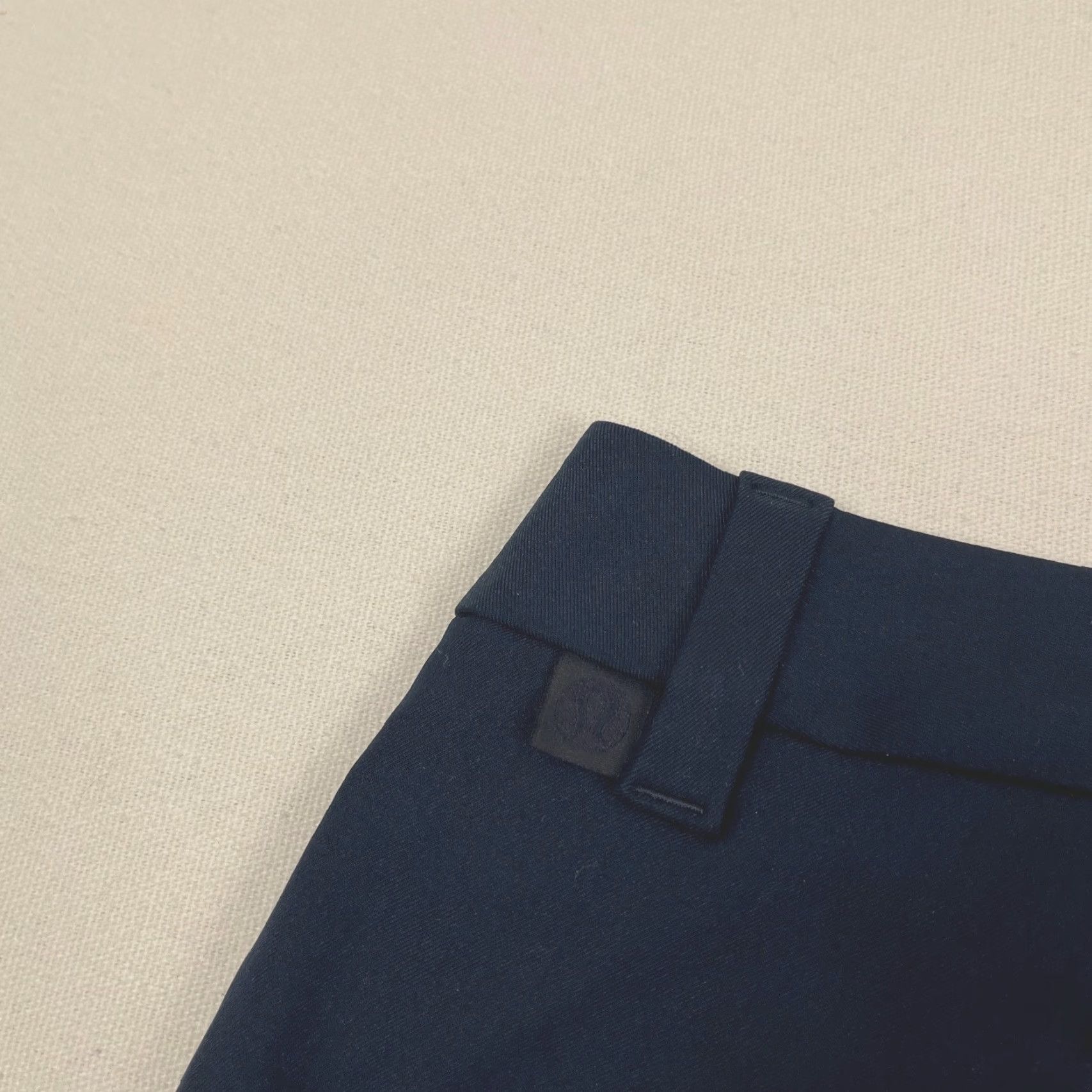 Lululemon Lululemon ABC Pants Mens 32x32 Slim Blue True Navy 5-Pocket Straight Chino Breathable Stretch Performance Travel Golf Casual Business Mens Size US 32 / EU 48 - 2 Thumbnail