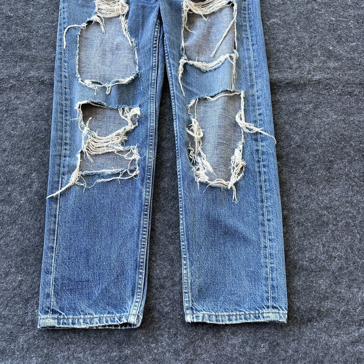 Levi's Vintage Levis 501 France Destroyed Denim 28x30 D633 Size US 28 / EU 44 - 4 Thumbnail
