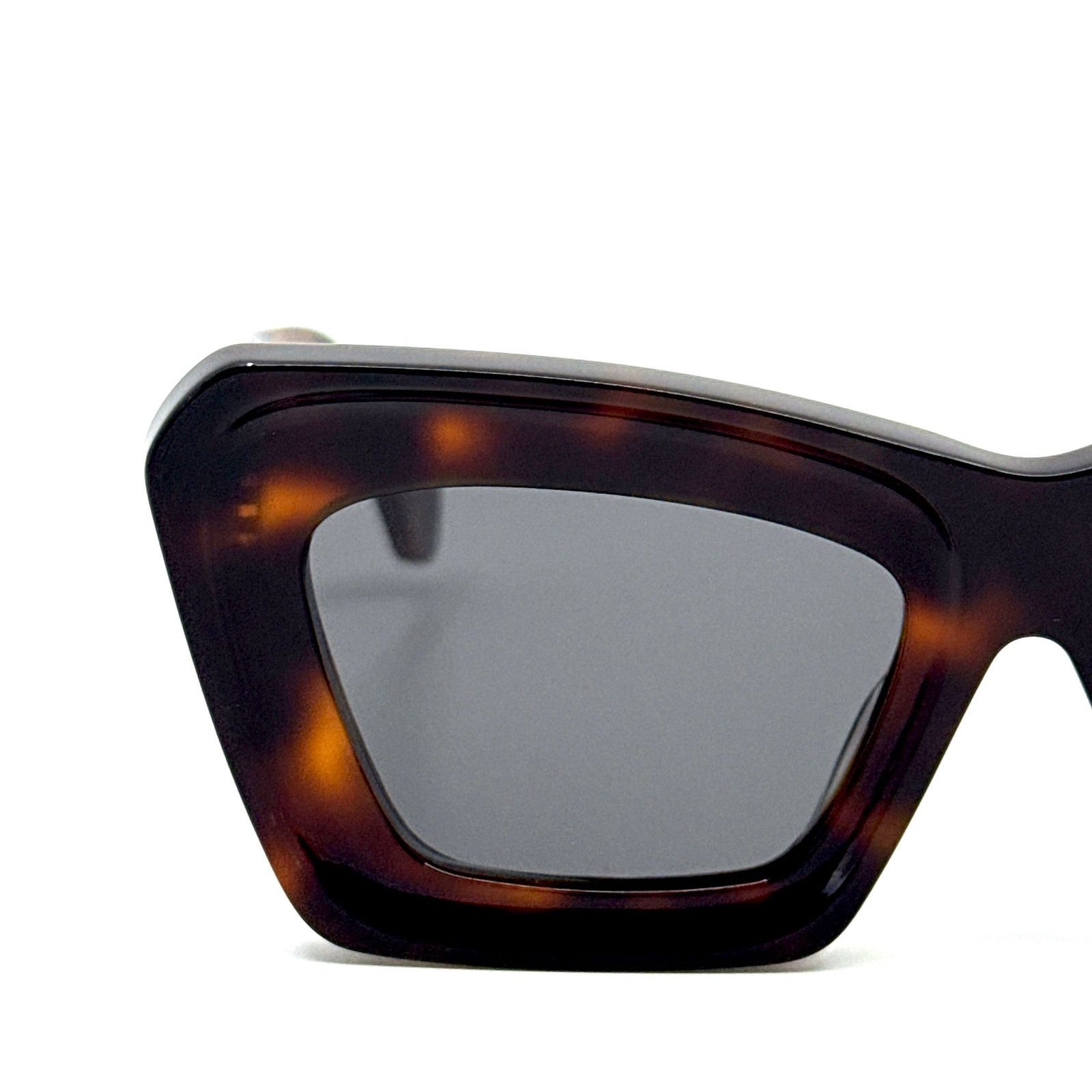 Loewe New, LOEWE Sunglasses LW40145F 52A Authentic Size ONE SIZE - 4 Thumbnail
