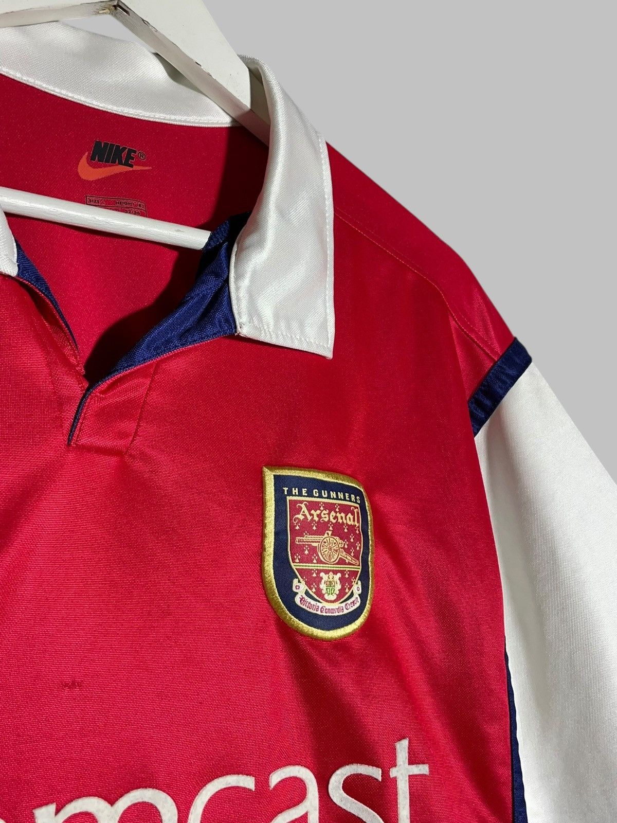 Nike × Vintage Arsenal FC Nike 1999/02 Vintage Home Football Shirt Size US L / EU 52-54 / 3 - 4 Thumbnail