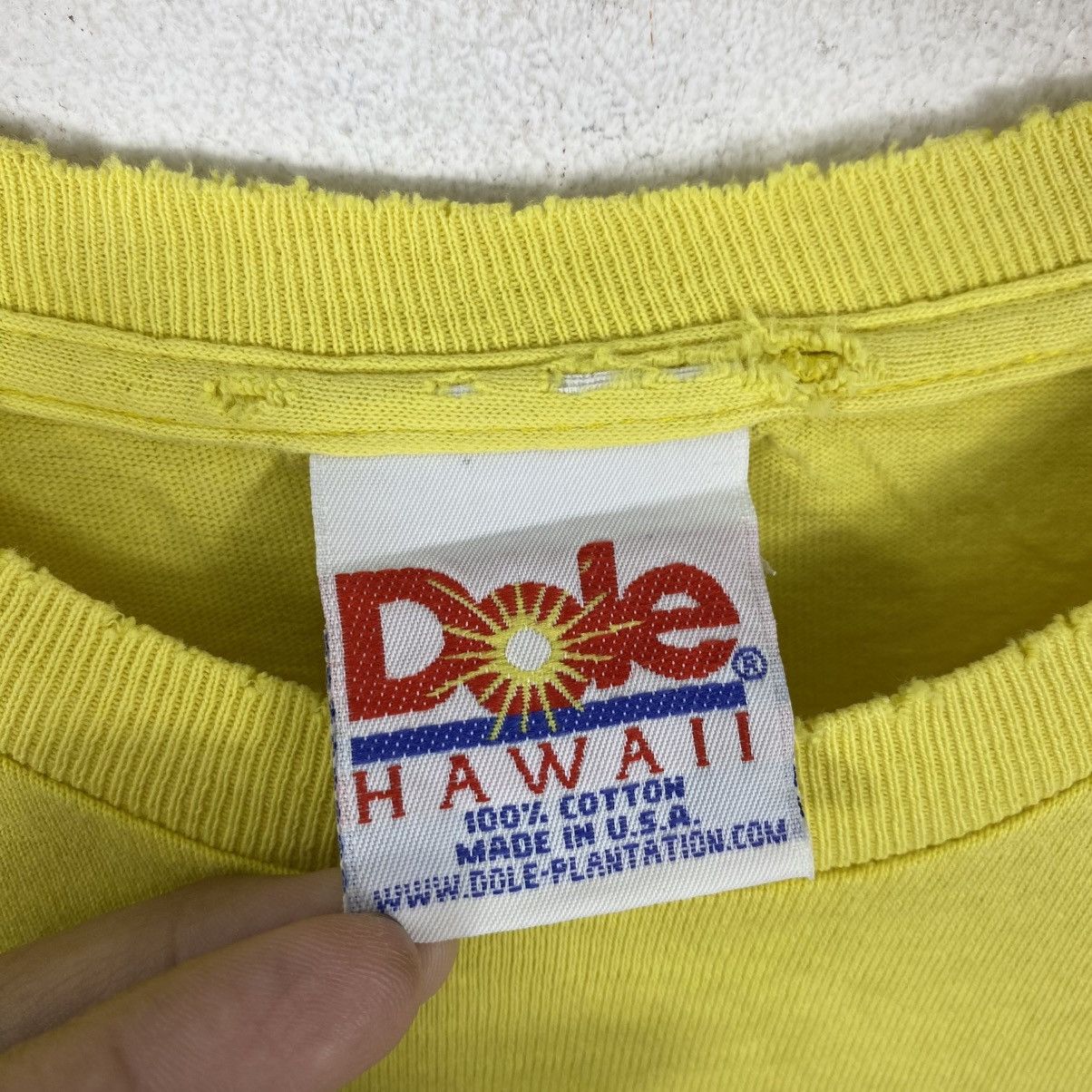 Vintage Vintage Dole Hawaii T Shirt Yellow USA Made Graphic Tee Size S / US 4 / IT 40 - 6 Thumbnail