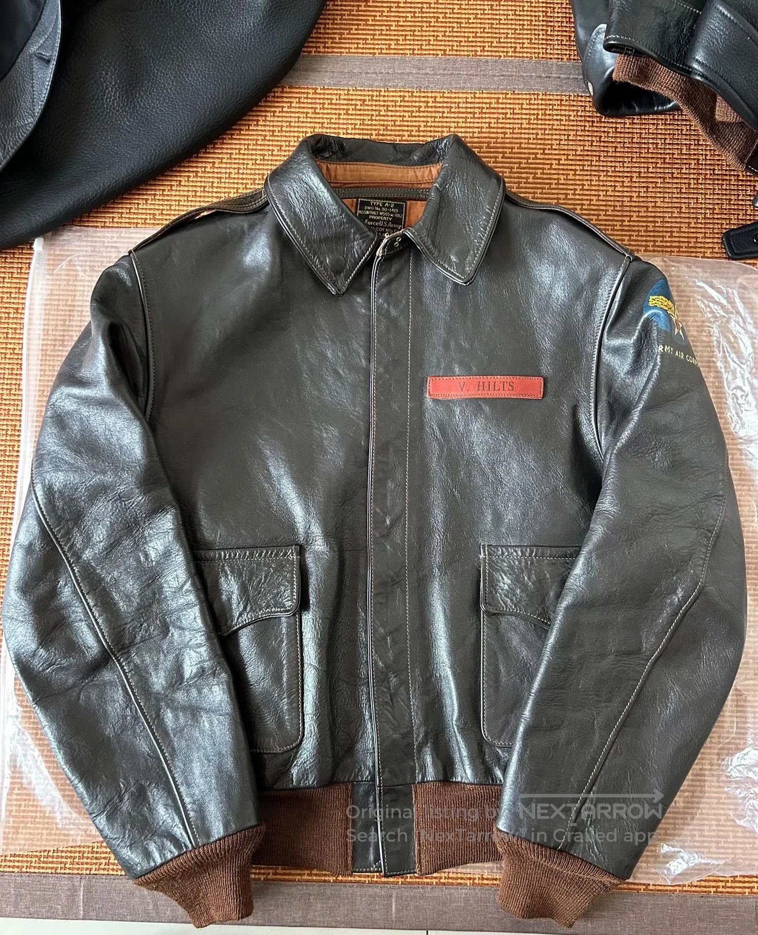 TOYS McCOY vintage leather bomber jacket with red patch. Size US M / EU 48-50 / 2 - 1 Thumbnail