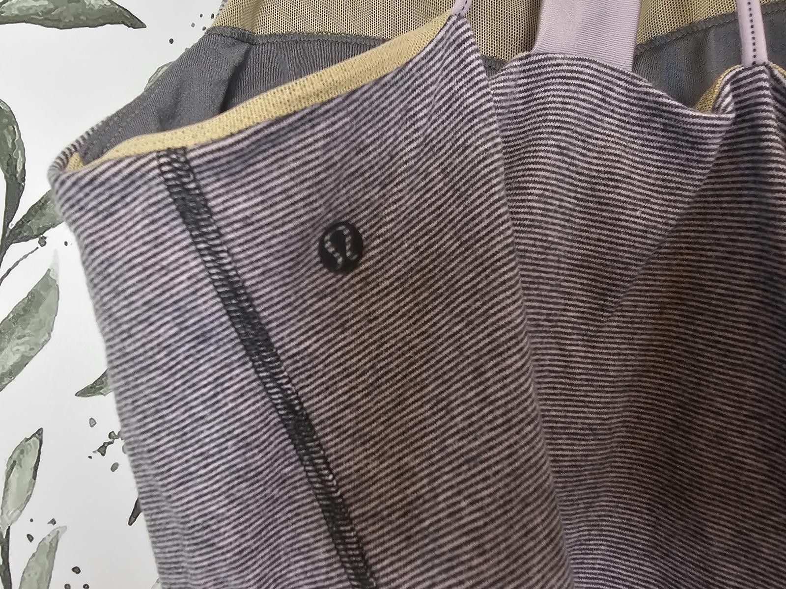 Lululemon Lululemon Yoga Top Gray/Black/Pink Womens Size S/M Athletic Size ONE SIZE - 4 Thumbnail