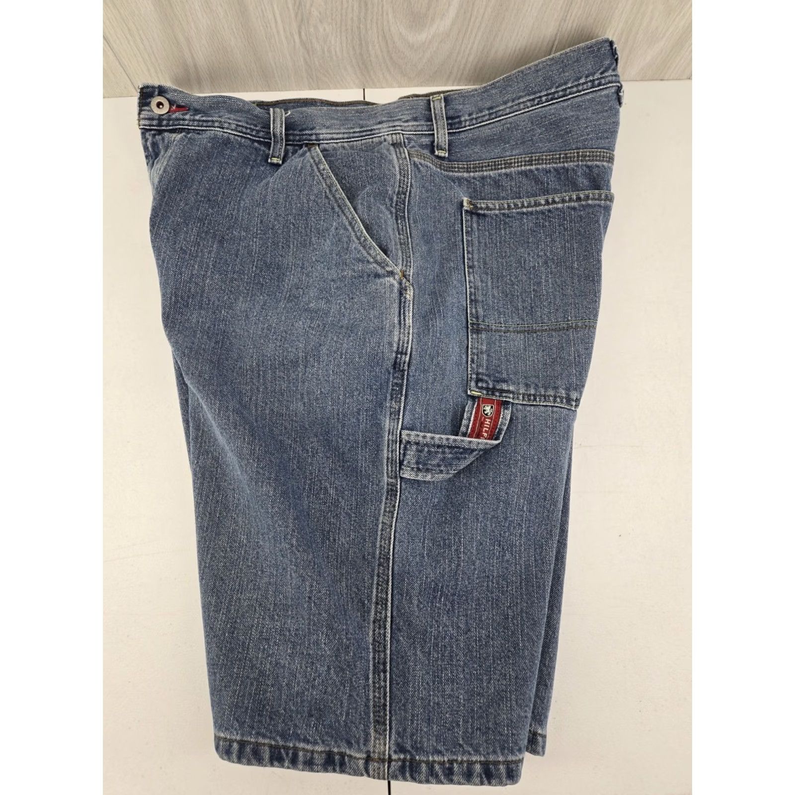 Tommy Hilfiger VINTAGE Tommy Hilfiger Denim Shorts Baggy Carpenter Mens 36 Blue 5-Pocket Design Regular Relaxed Baggy Fun American Hip Hop Y2K Casual Workwear Size US 36 / EU 52 - 3 Thumbnail